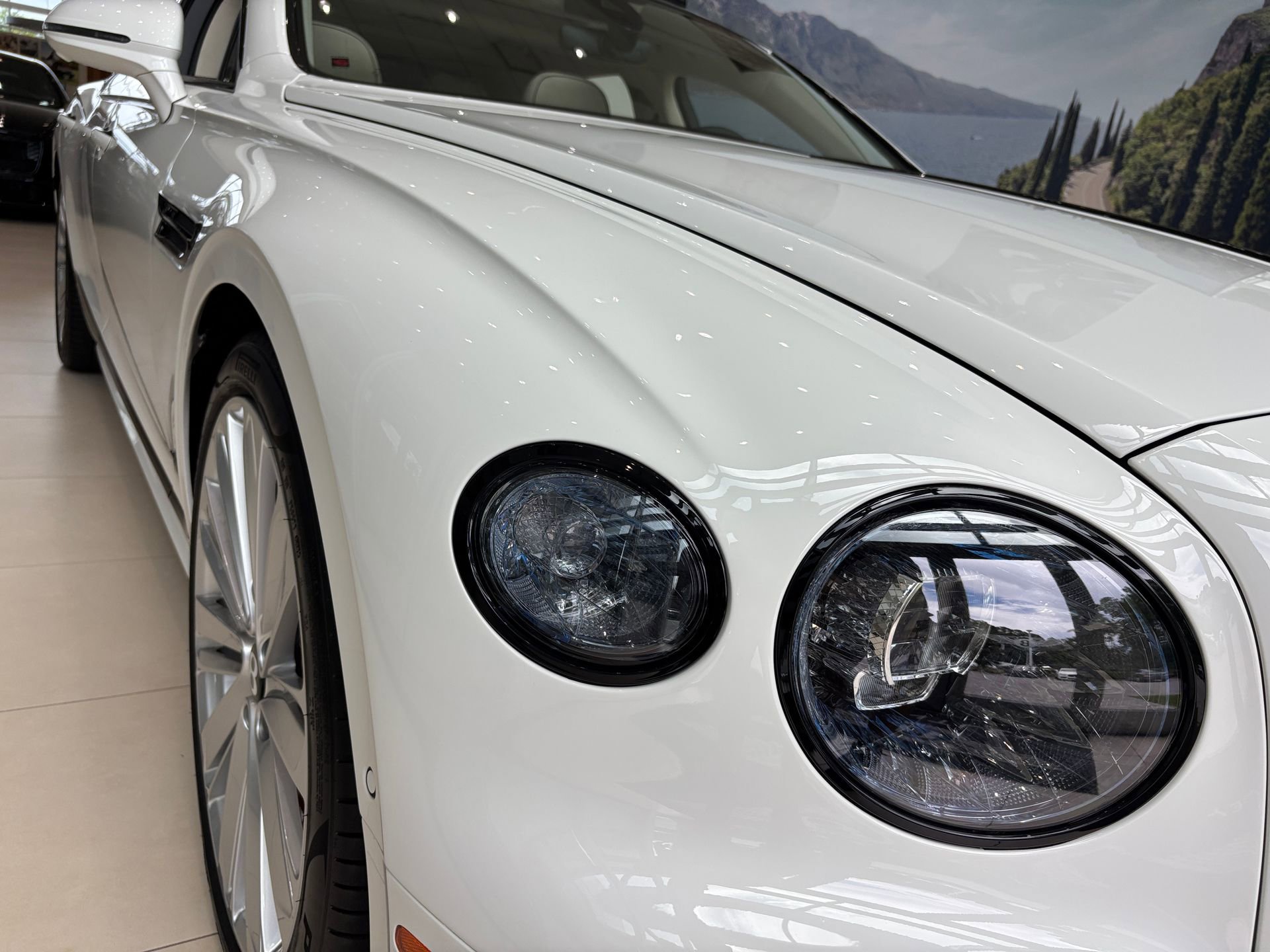New 2025 Bentley Flying Spur Plug-In Hybrid image 33