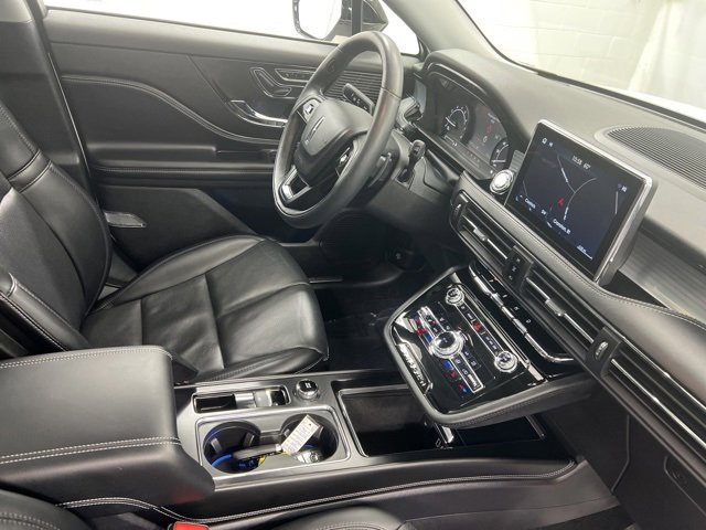 Used 2022 Lincoln Corsair AWD w/ Premium Package image 26
