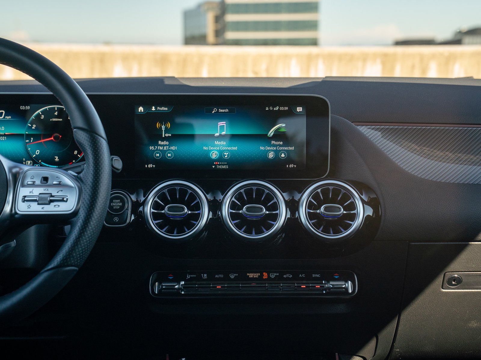 Certified 2021 Mercedes-Benz GLA 250 4MATIC image 21