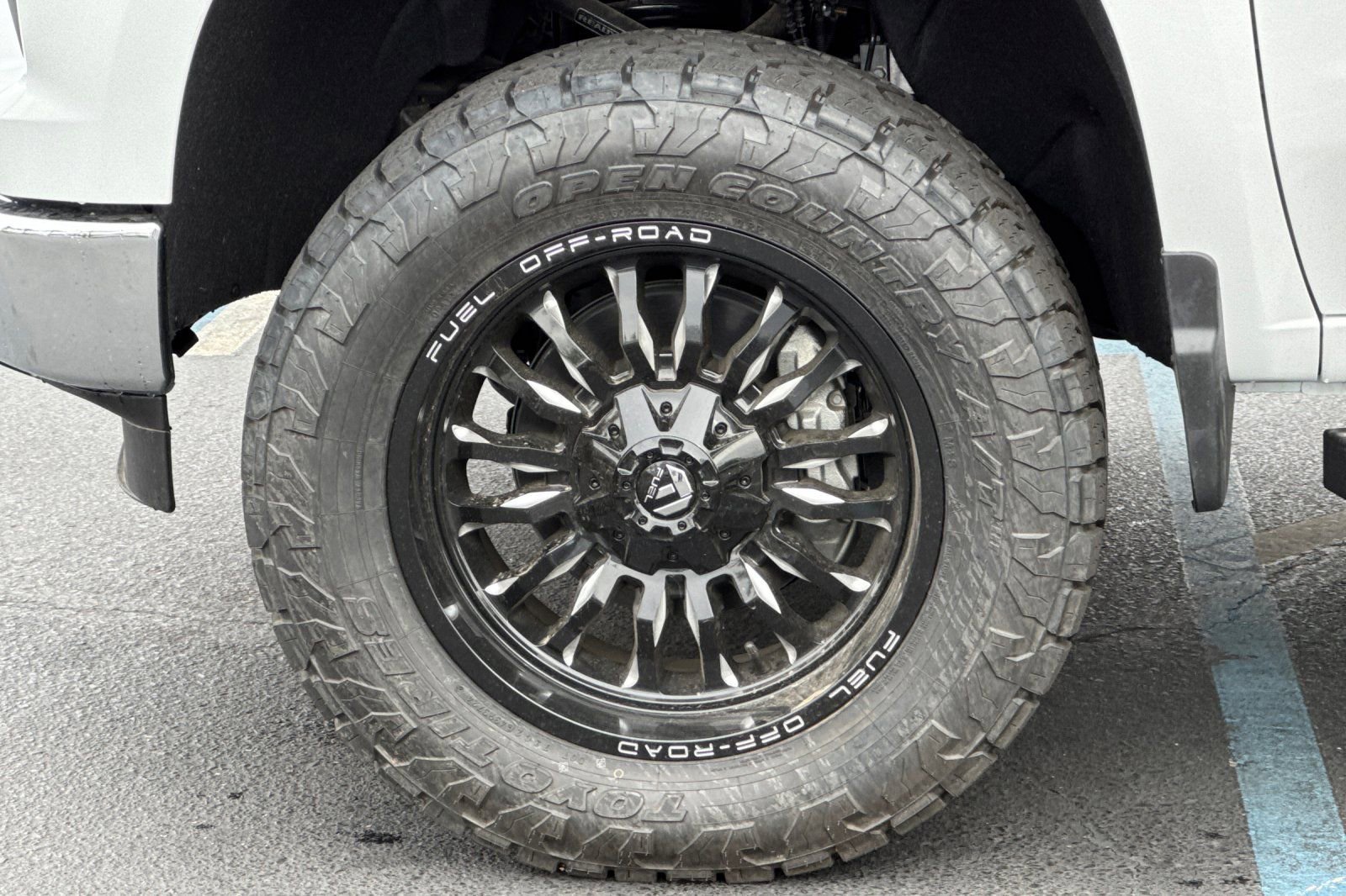 New 2025 Chevrolet Silverado 1500 LT image 24