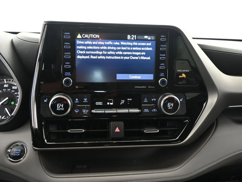 Used 2022 Toyota Highlander XLE image 29