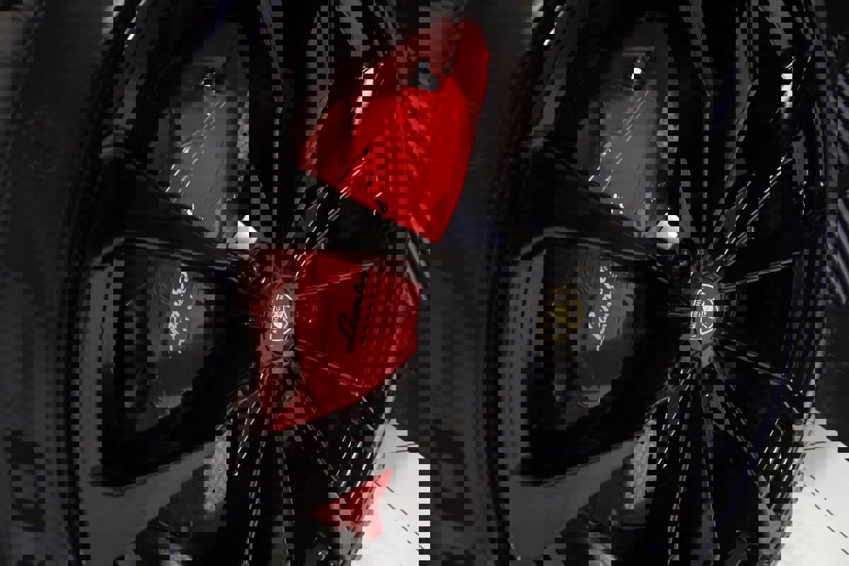 Used 2019 Lamborghini Urus image 22