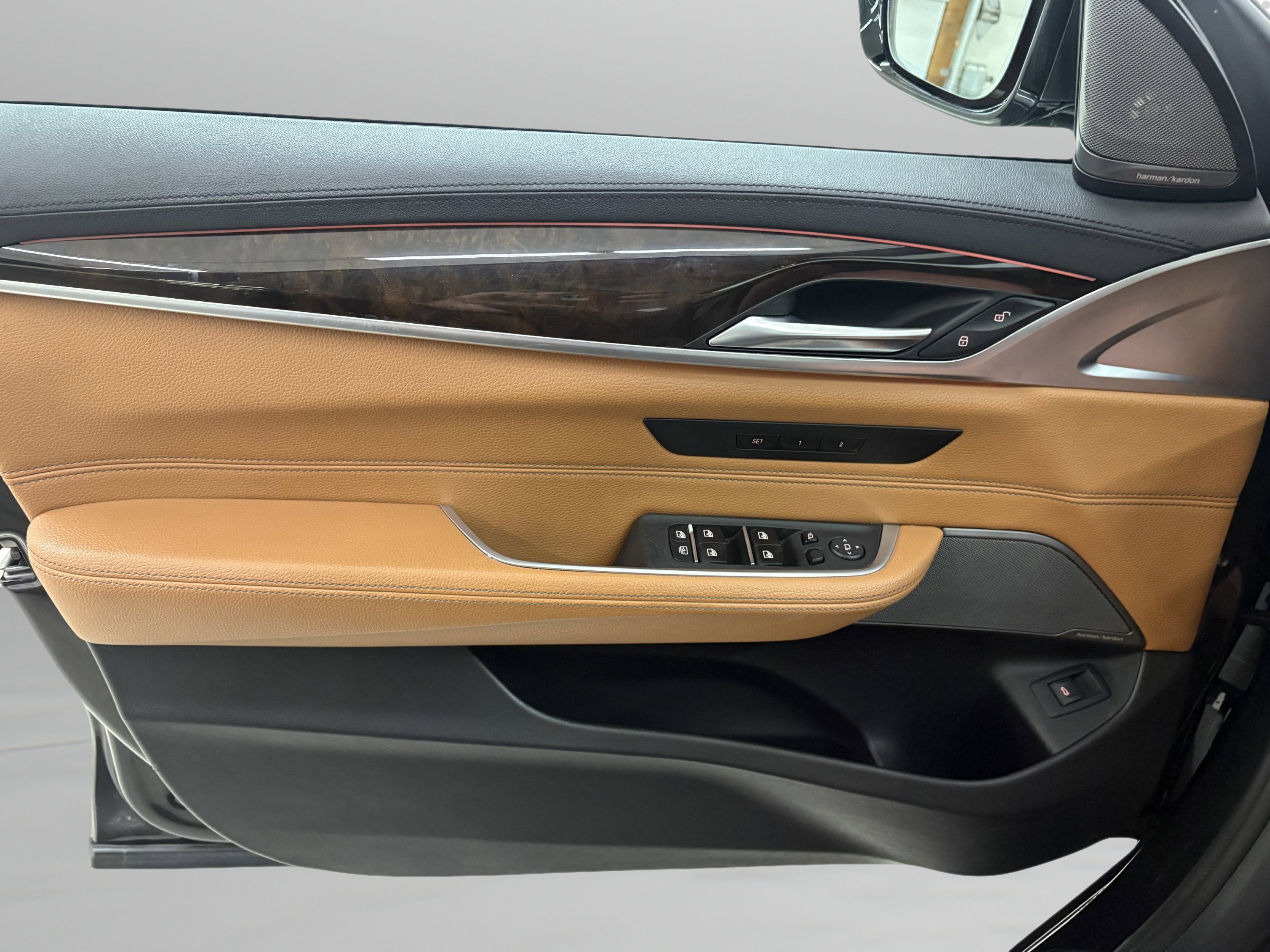 Used 2018 BMW 640i Gran Turismo xDrive image 38