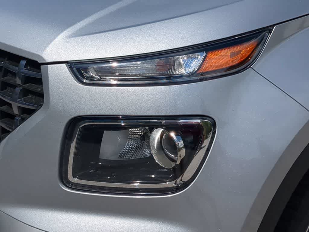 New 2026 Hyundai Venue SEL FWD image 11