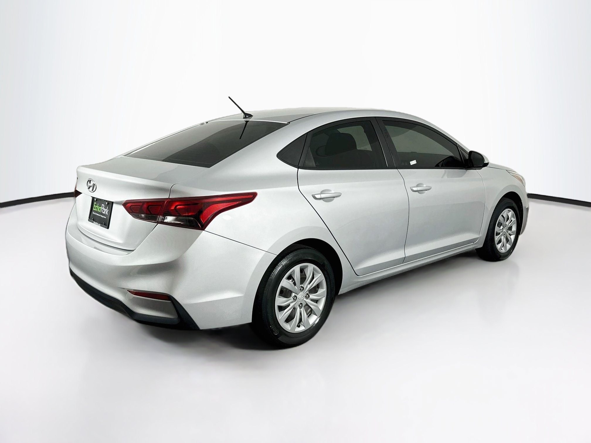 Used 2022 Hyundai Accent SE FWD image 9