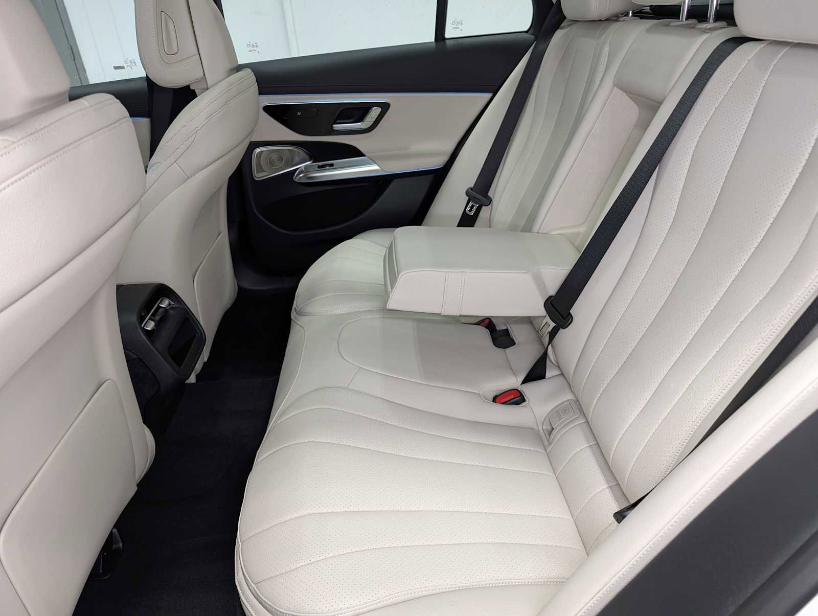 New 2026 Mercedes-Benz E 450 4MATIC All-Terrain Wagon image 18