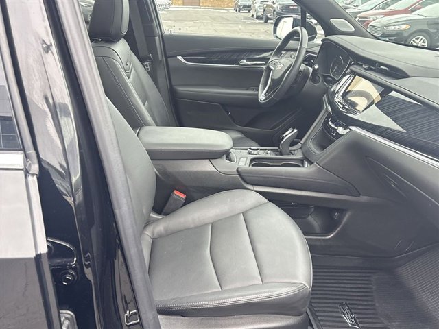 Certified 2024 Cadillac XT6 Premium Luxury w/ LPO, Floor Liner Package image 29