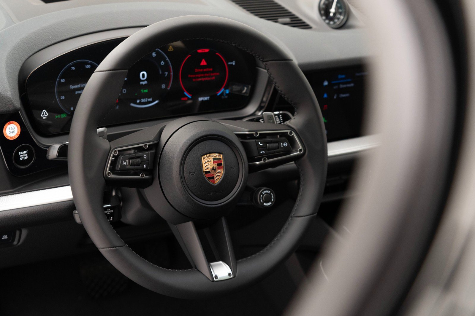 New 2026 Porsche Cayenne E-Hybrid Coupe image 20