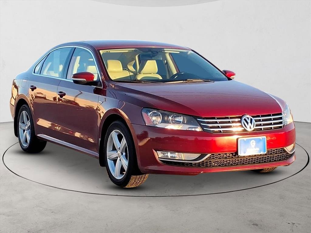 Used 2015 Volkswagen Passat 1.8T Limited Edition image 4