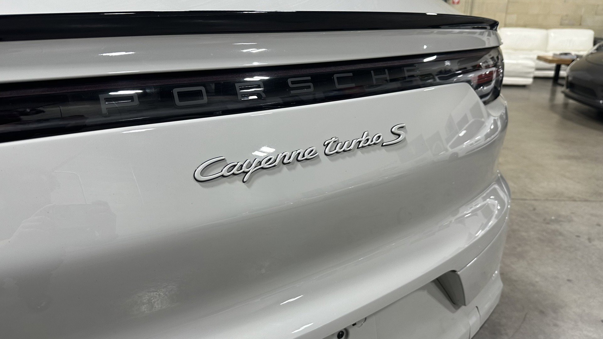 Used 2021 Porsche Cayenne Turbo S image 7