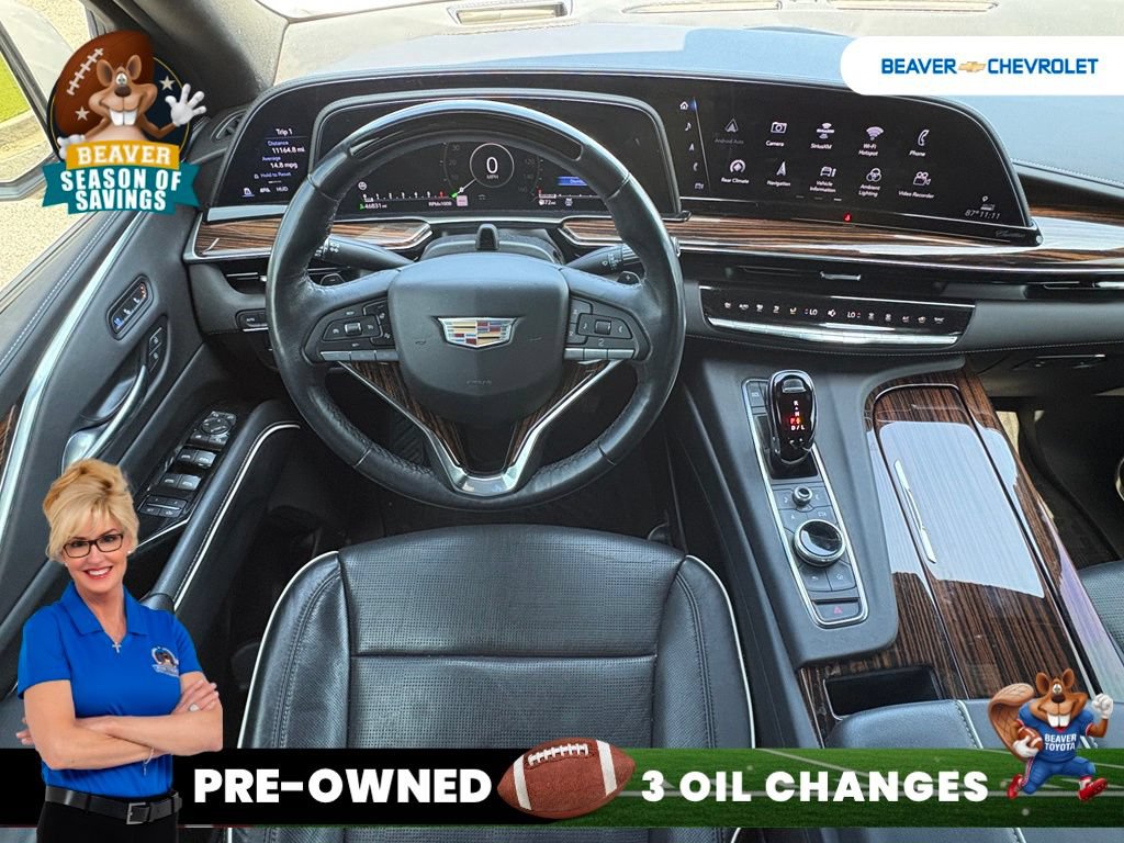 Used 2023 Cadillac Escalade Premium Luxury AWD/4WD image 24