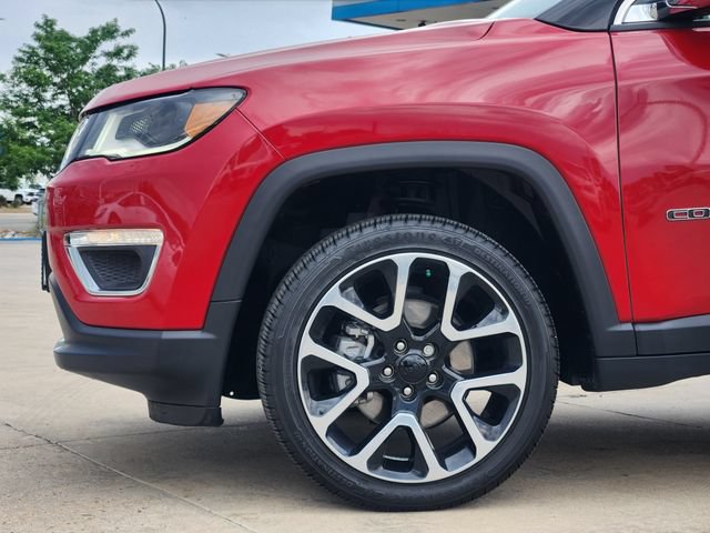 Used 2017 Jeep Compass Limited AWD/4WD image 9