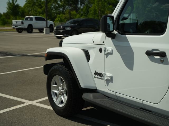 Used 2022 Jeep Gladiator Sport AWD/4WD image 40