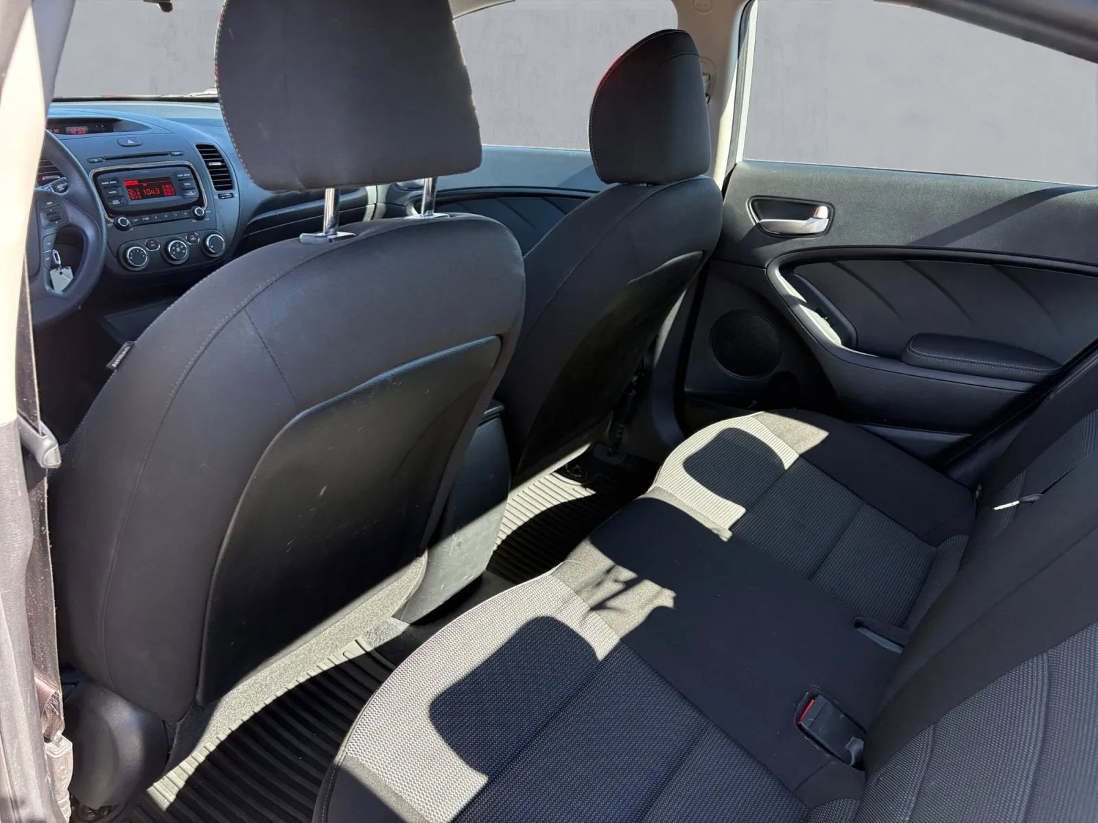 Used 2017 Kia Forte LX image 15