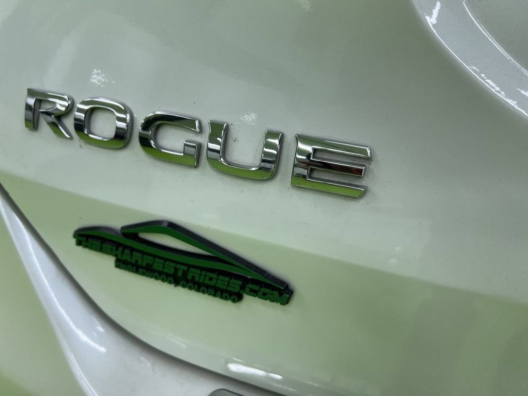 Used 2015 Nissan Rogue SL FWD image 12