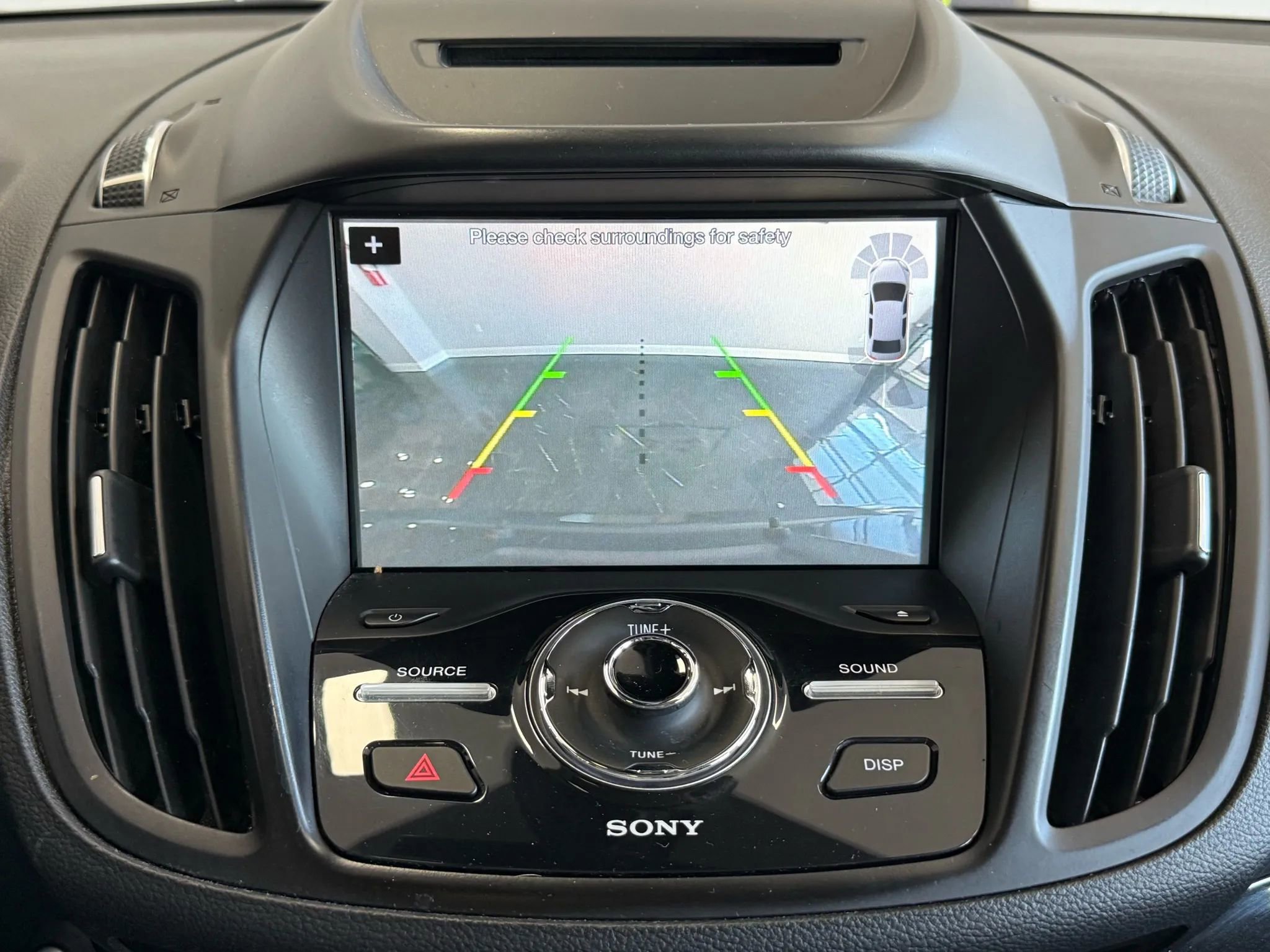 Used 2018 Ford Escape Titanium image 17