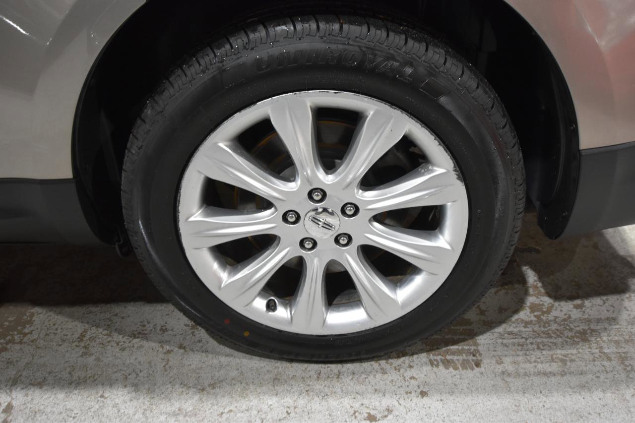 Used 2018 Lincoln MKT AWD w/ Technology Package image 61