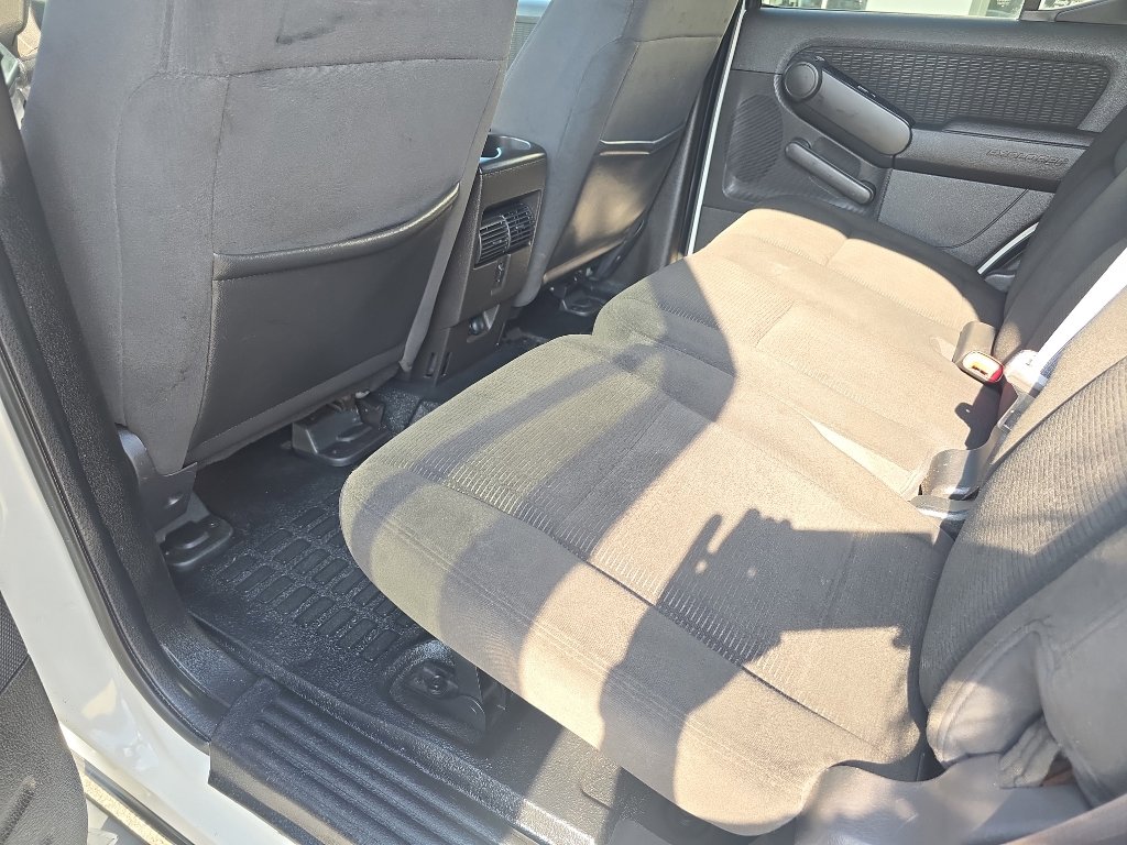 Used 2009 Ford Explorer Sport Trac XLT image 12