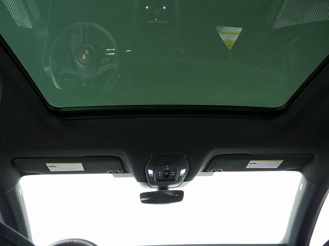 New 2026 Porsche Macan Electric image 20