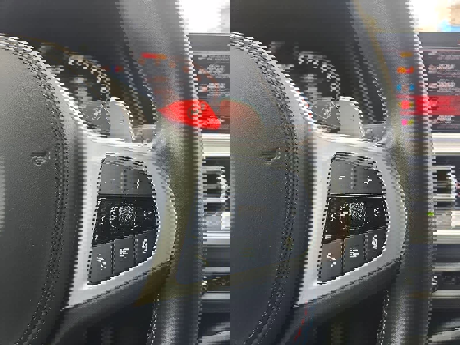 Used 2020 BMW X5 M Competition w/ Executive Package image 23