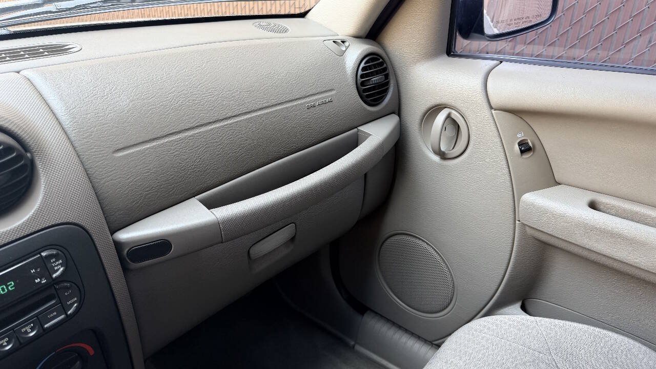 Used 2004 Jeep Liberty Sport w/ PWR Convenience Group AWD/4WD image 15