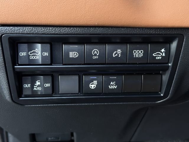 Used 2023 Toyota Tundra 1794 Edition image 27