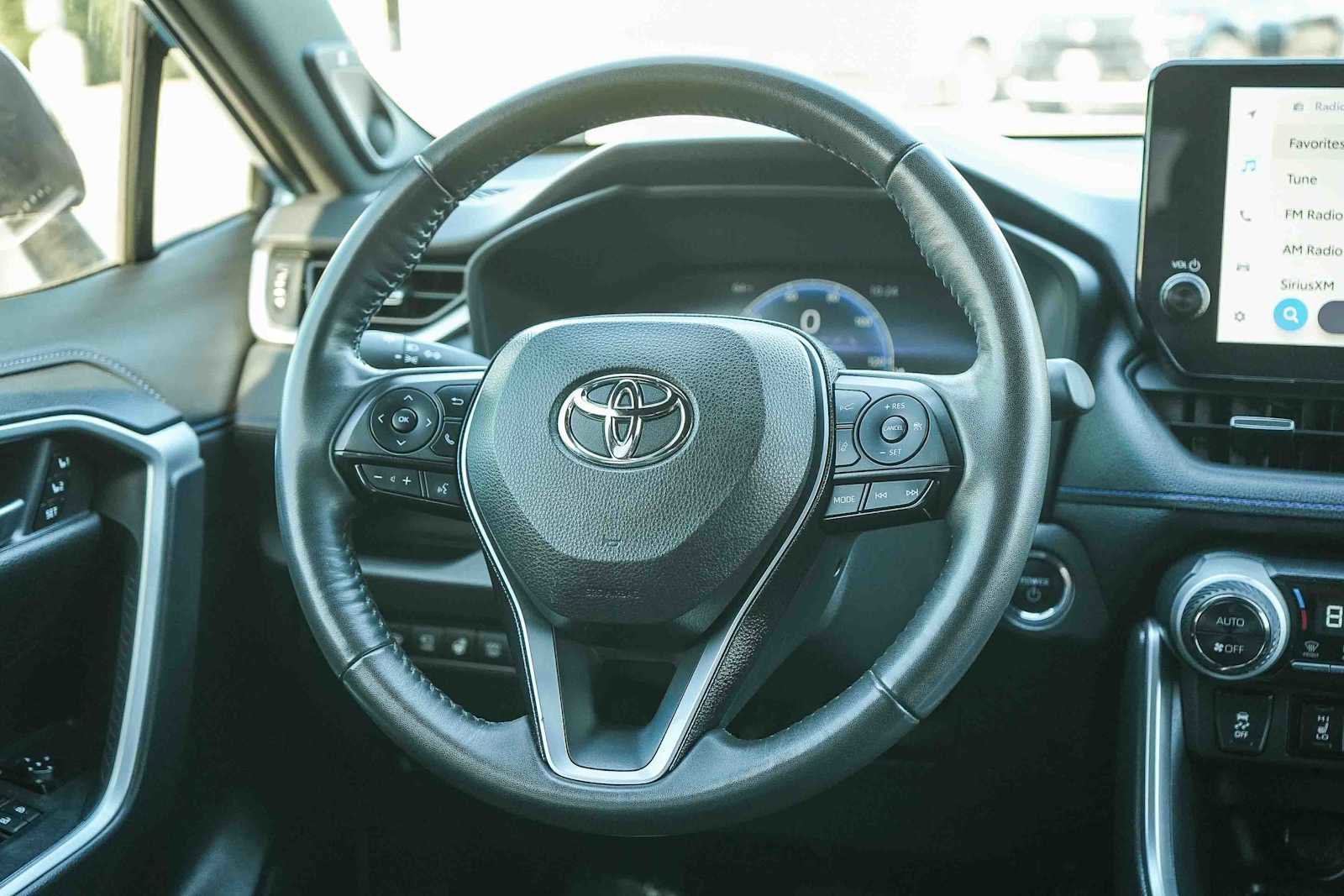 Used 2024 Toyota RAV4 XSE w/ Advanced Technology Package image 15