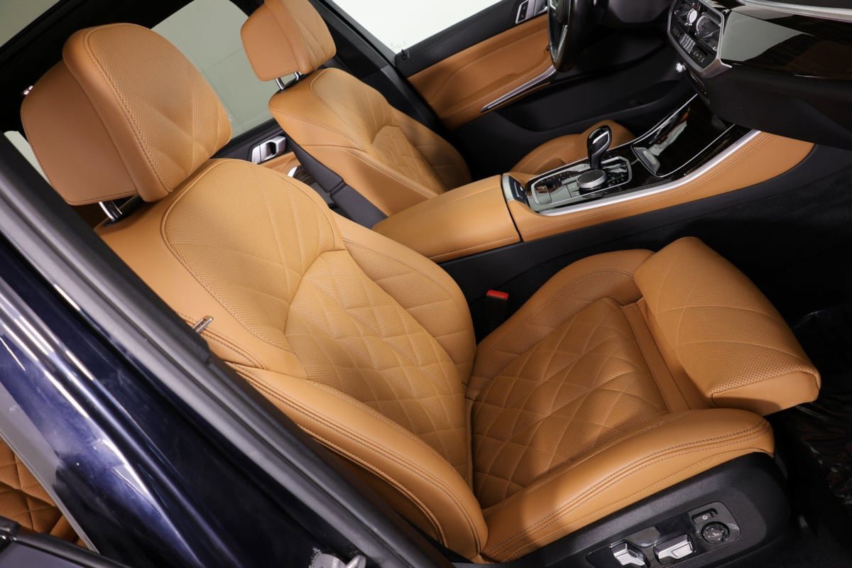 Used 2023 BMW X5 M50i w/ Climate Comfort Package AWD/4WD image 41