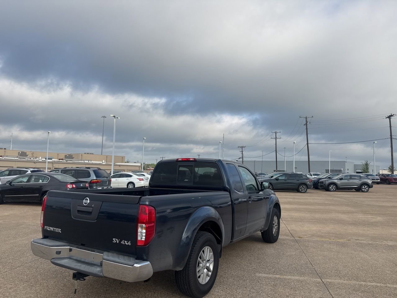 Used 2016 Nissan Frontier SV image 23
