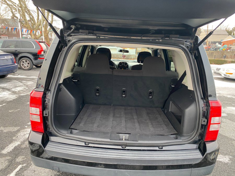 Used 2015 Jeep Patriot High Altitude image 13