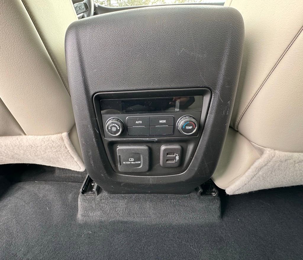 Used 2023 Buick Enclave Essence w/ Experience Buick Package image 27