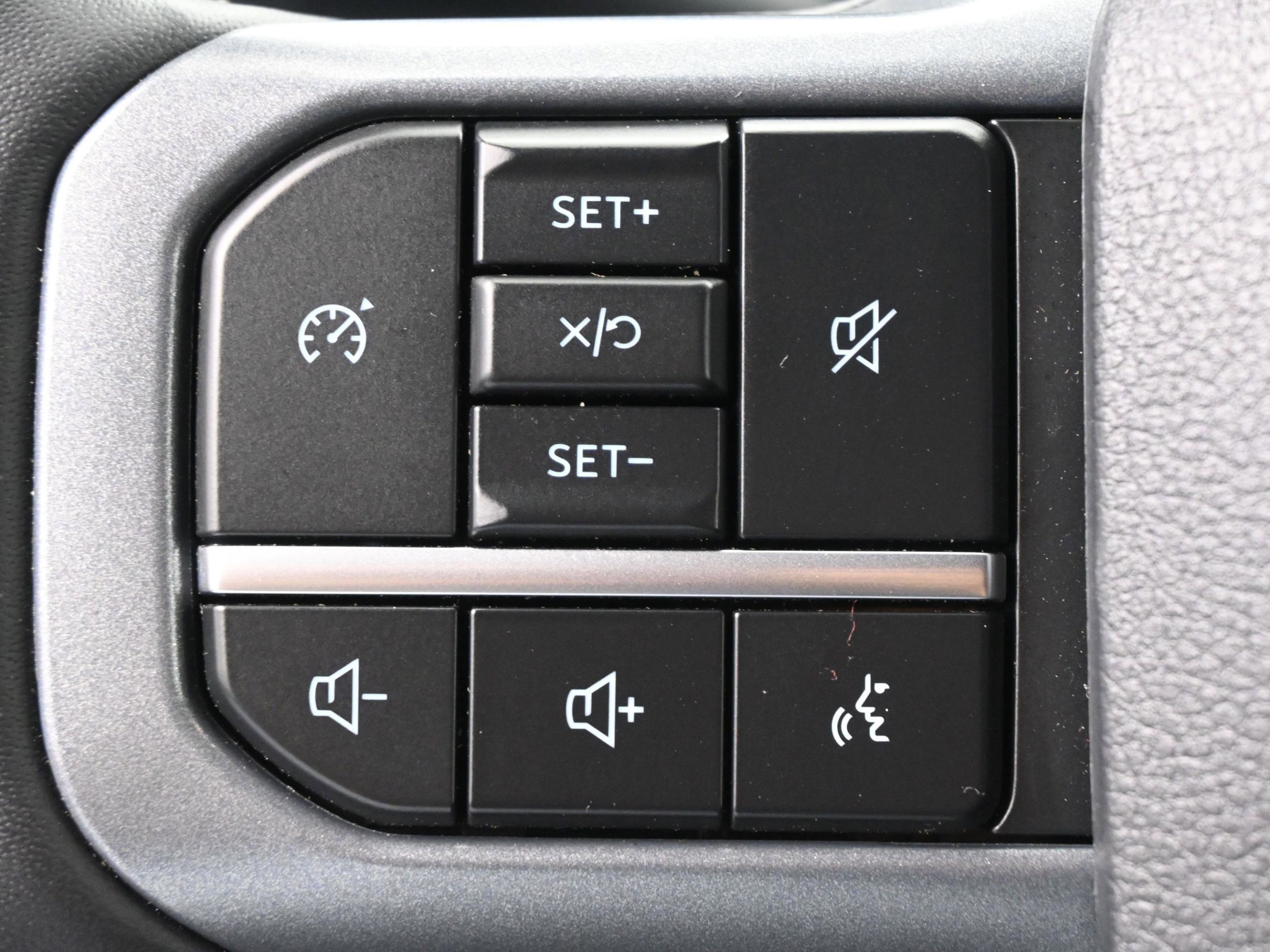 Used 2024 Ford F350 Lariat image 18