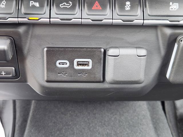 Used 2025 Chevrolet Silverado 2500 Custom w/ Custom Convenience Package AWD/4WD image 21