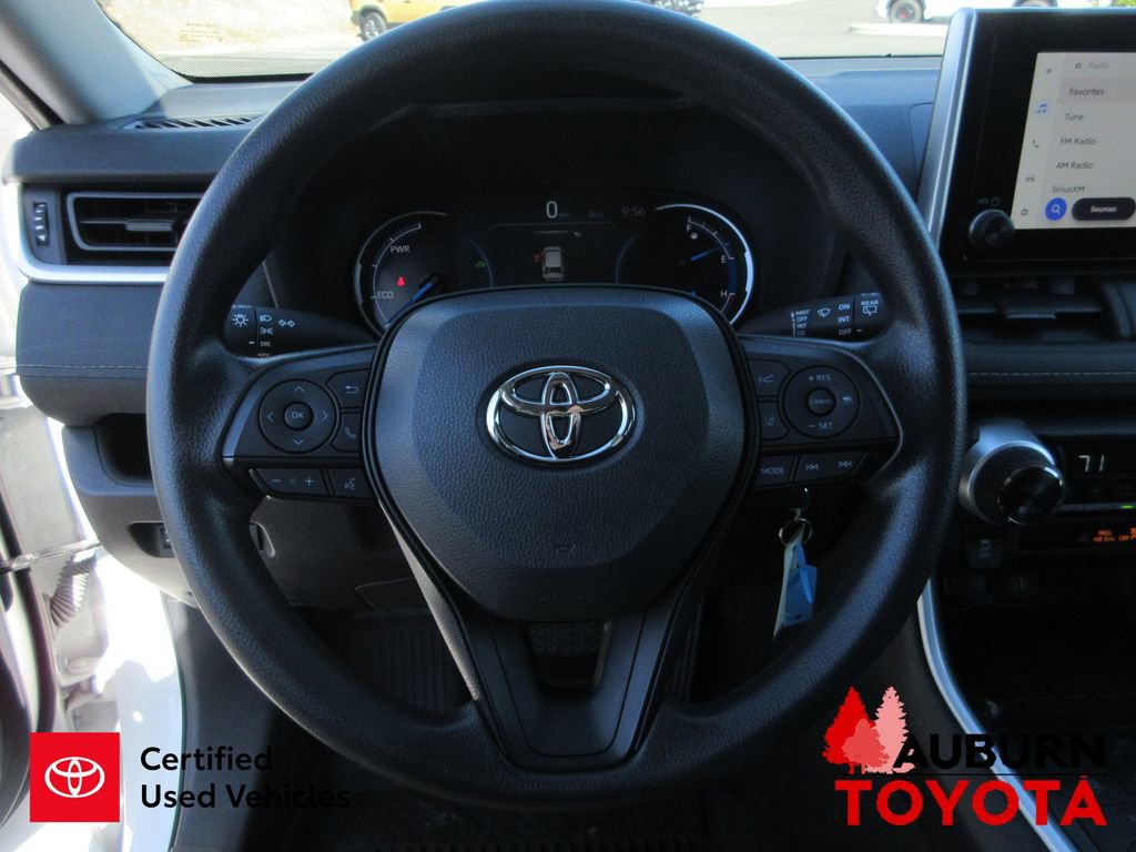 Certified 2024 Toyota RAV4 LE AWD/4WD image 34