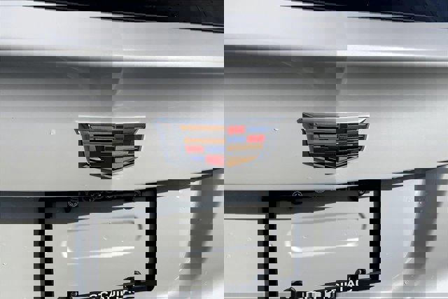 Used 2024 Cadillac XT4 Luxury w/ Trailering Package image 30