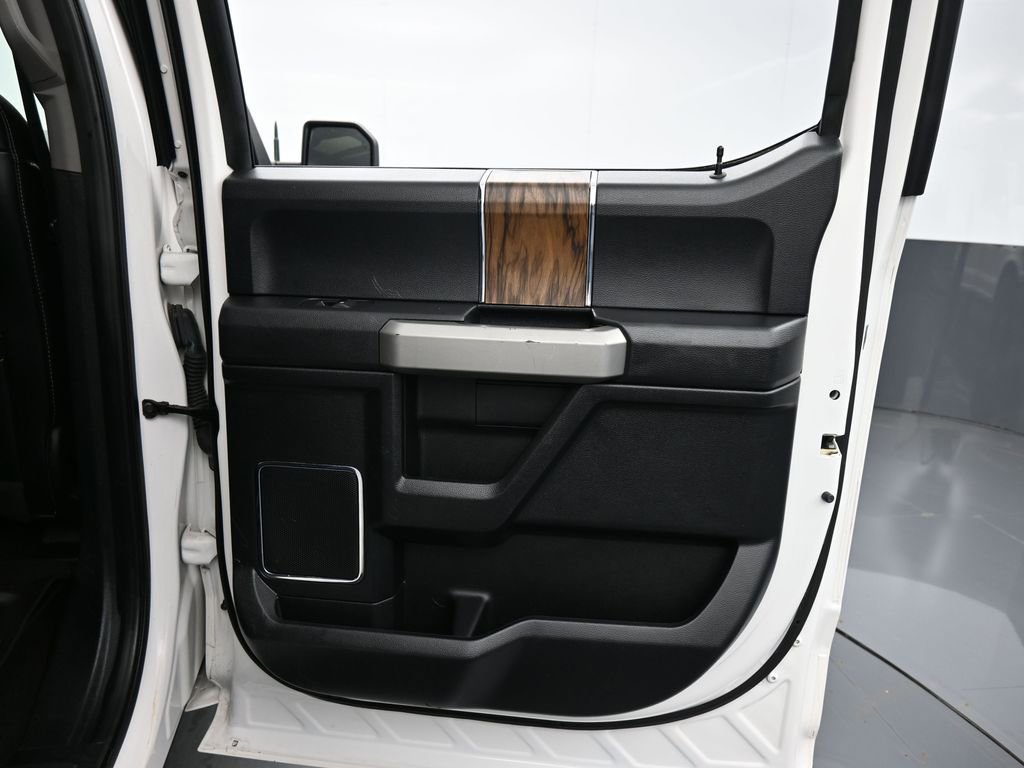 Used 2019 Ford F150 Lariat w/ Equipment Group 502A Luxury image 38