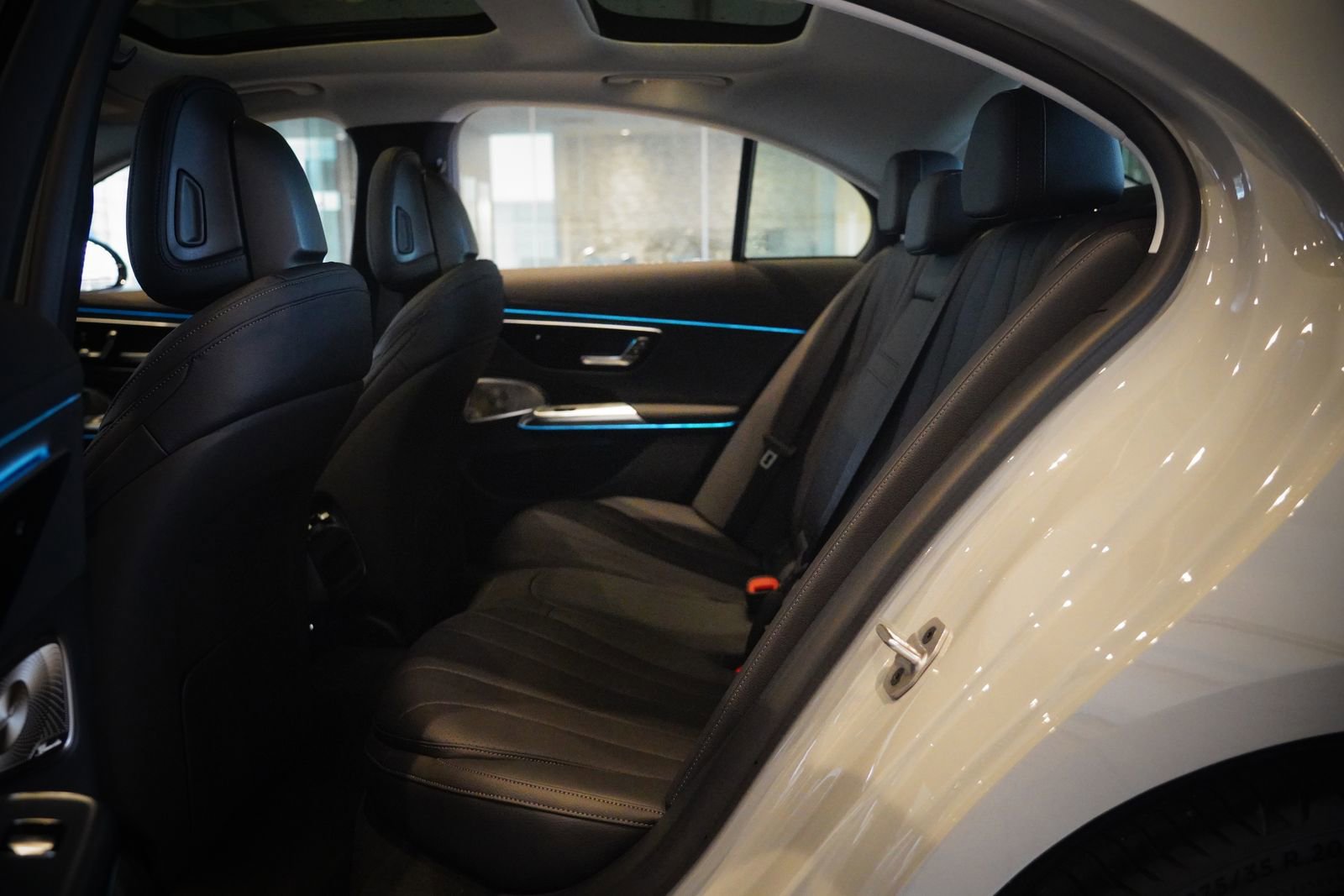 New 2026 Mercedes-Benz E 350 4MATIC Sedan image 16