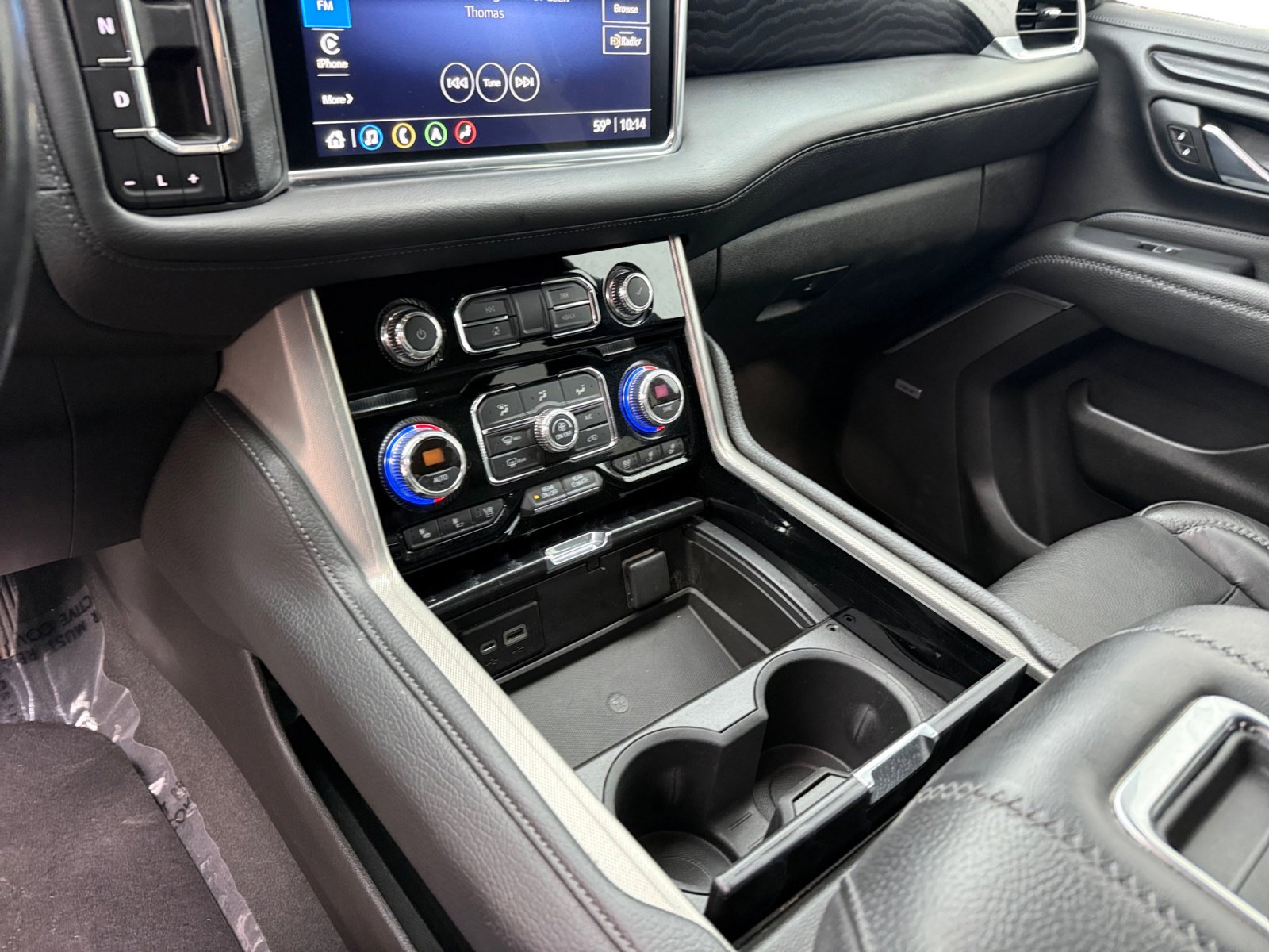 Used 2021 GMC Yukon XL Denali image 13