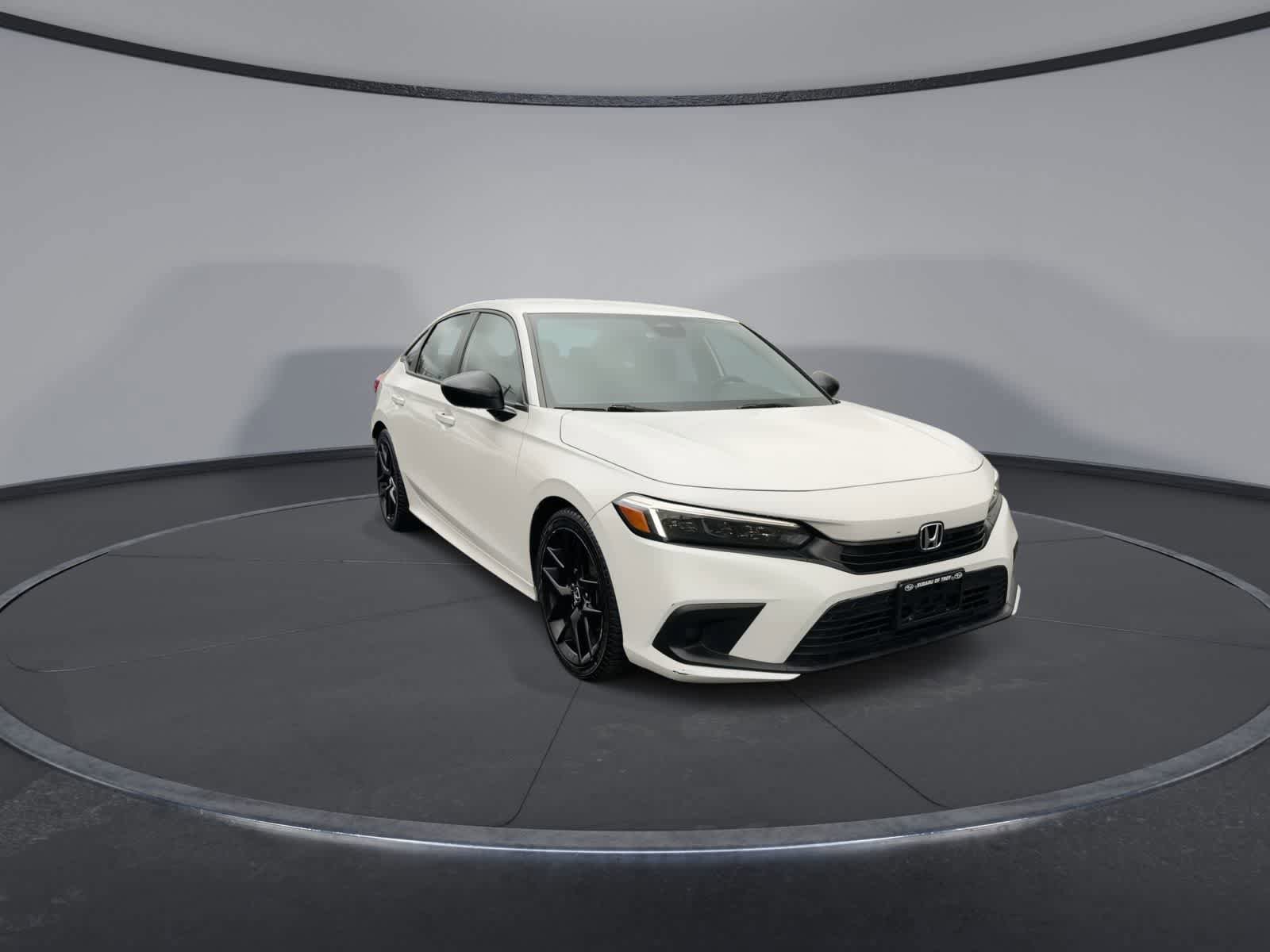 Used 2022 Honda Civic Sport image 2