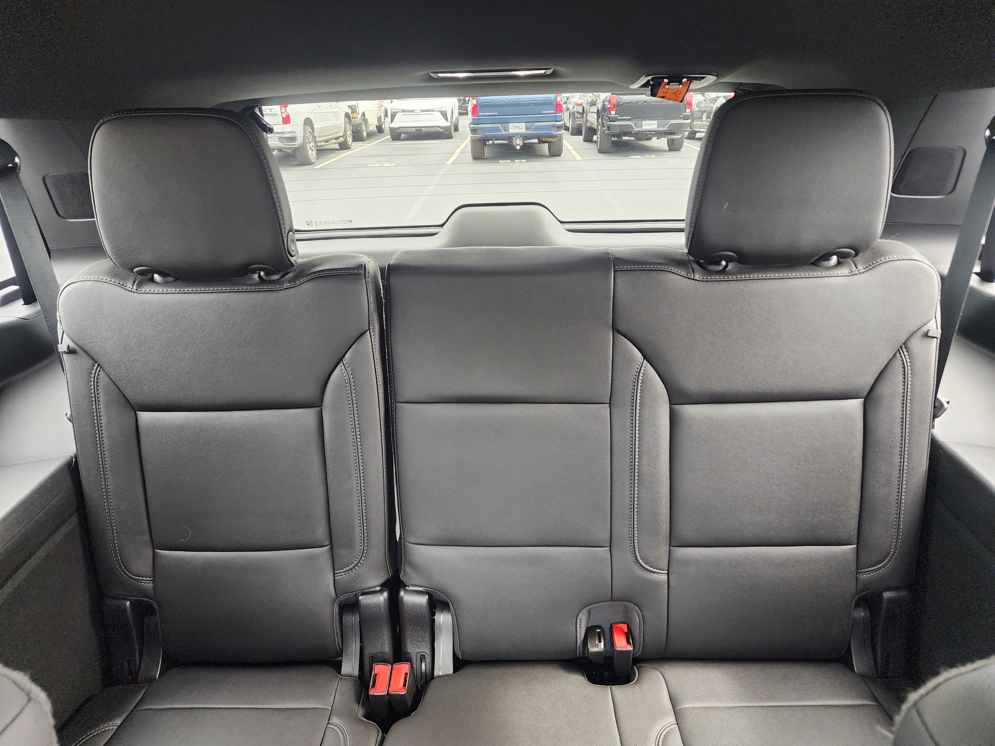 Used 2022 Chevrolet Tahoe Z71 w/ Z71 Off-Road Package image 18