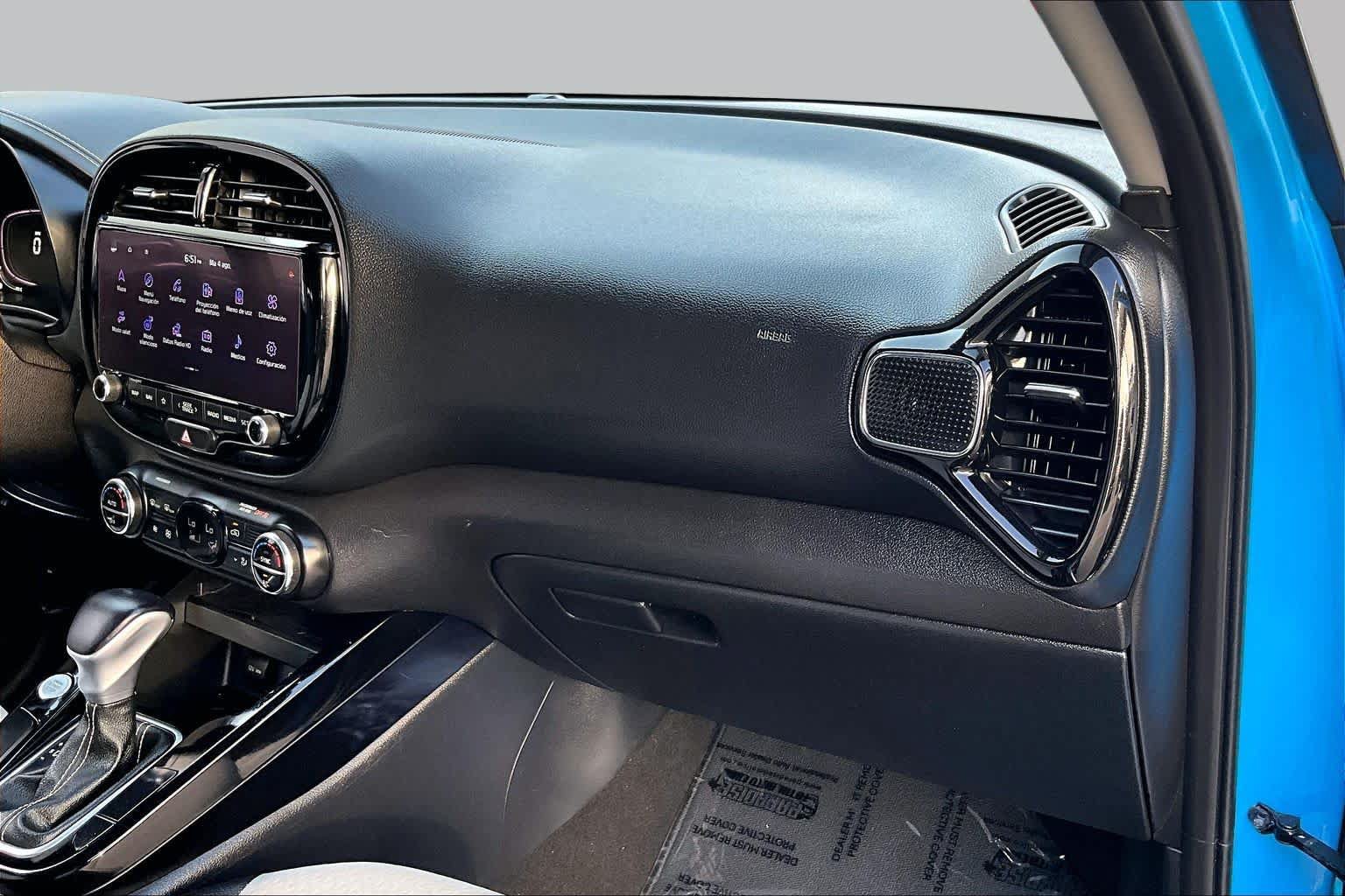 Certified 2023 Kia Soul GT-Line FWD image 18