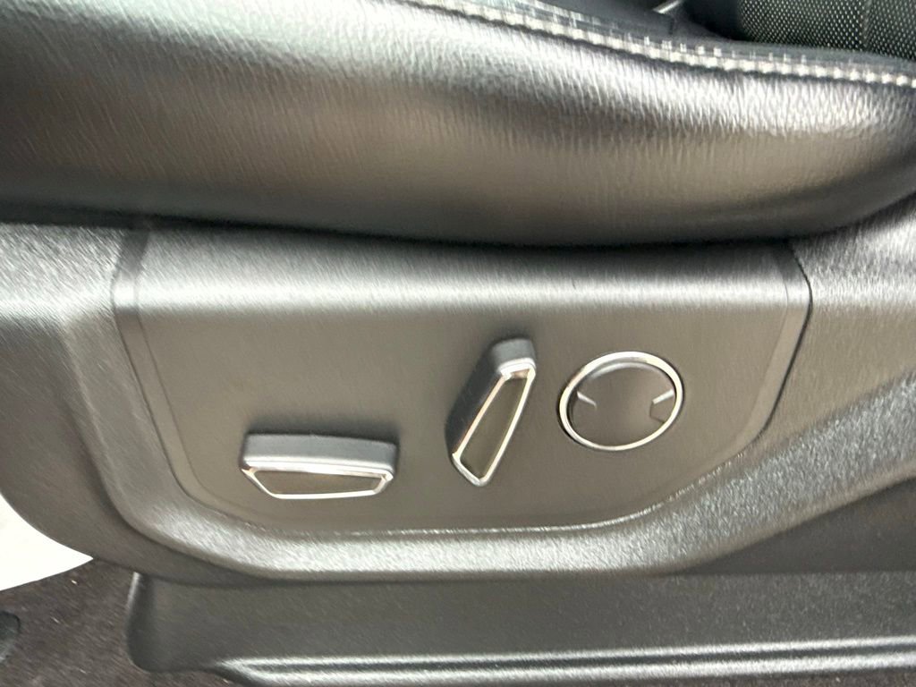 Used 2018 Ford F150 Lariat w/ Equipment Group 502A Luxury image 42