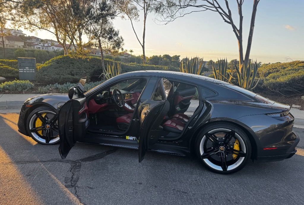 Used 2020 Porsche Taycan Turbo S image 2