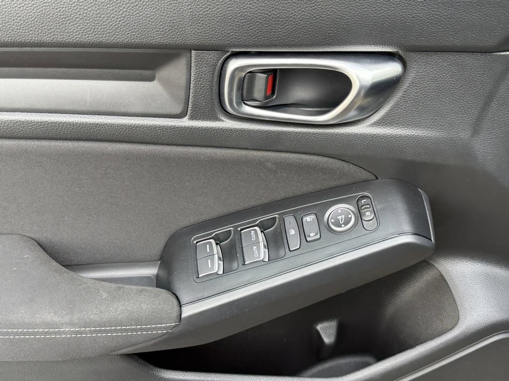 Used 2025 Honda Civic Sport image 11
