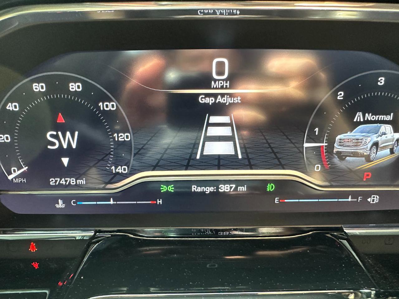 Used 2025 GMC Sierra 1500 SLT w/ SLT Premium Package image 36