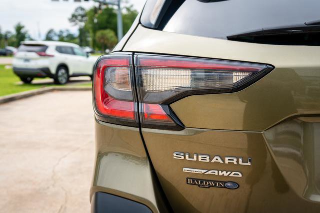 Used 2020 Subaru Outback Touring w/ Popular Package #2 AWD/4WD image 16