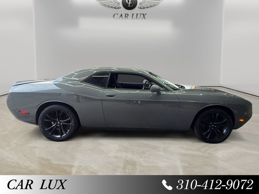Used 2018 Dodge Challenger R/T w/ Blacktop Package RWD image 6