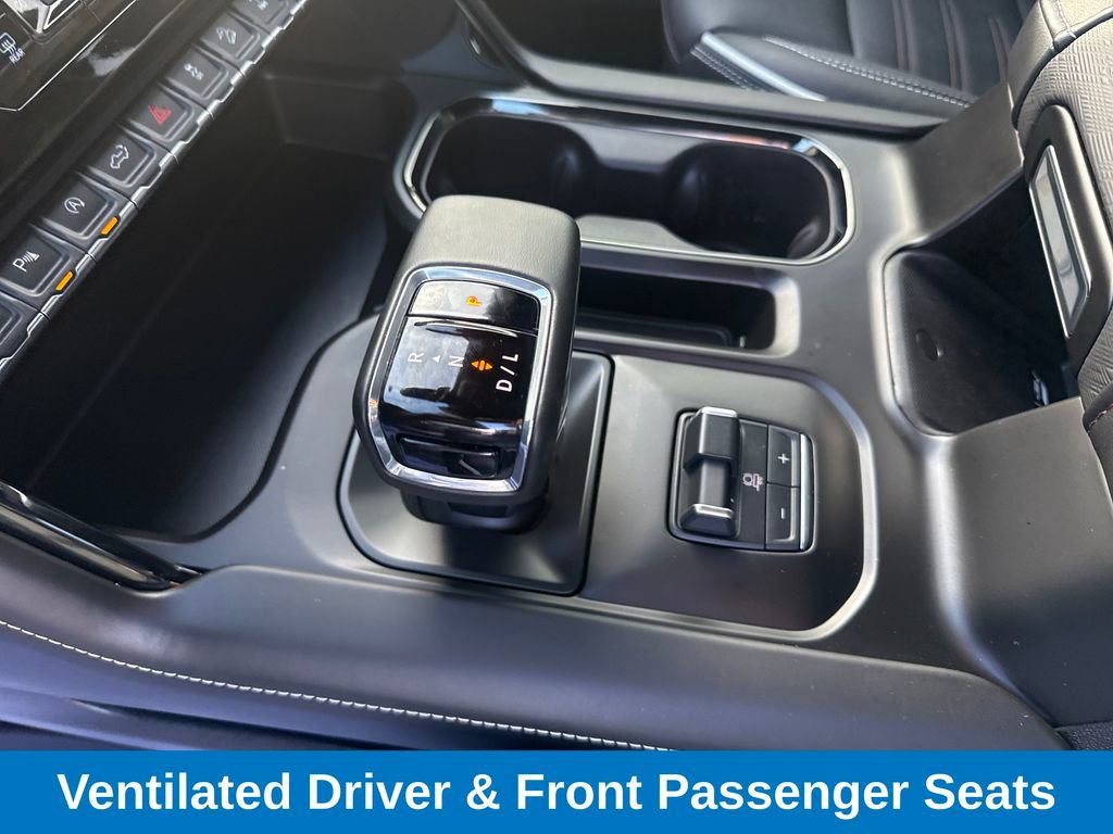 Used 2025 GMC Sierra 1500 AT4X image 25