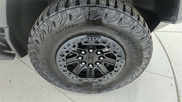 Used 2024 GMC Hummer EV 3X w/ Omega Edition image 56