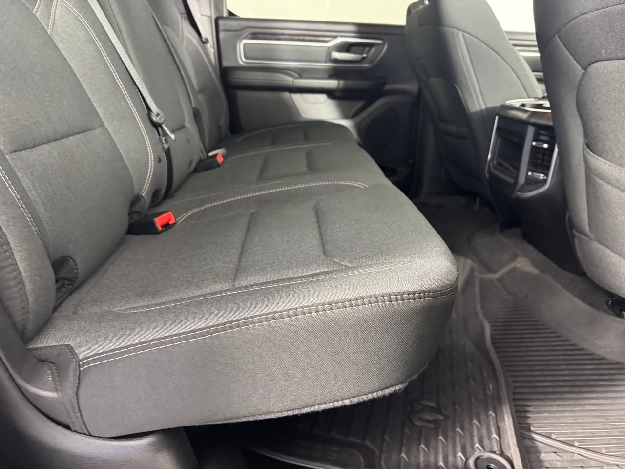 Used 2022 RAM 1500 Big Horn AWD/4WD image 36